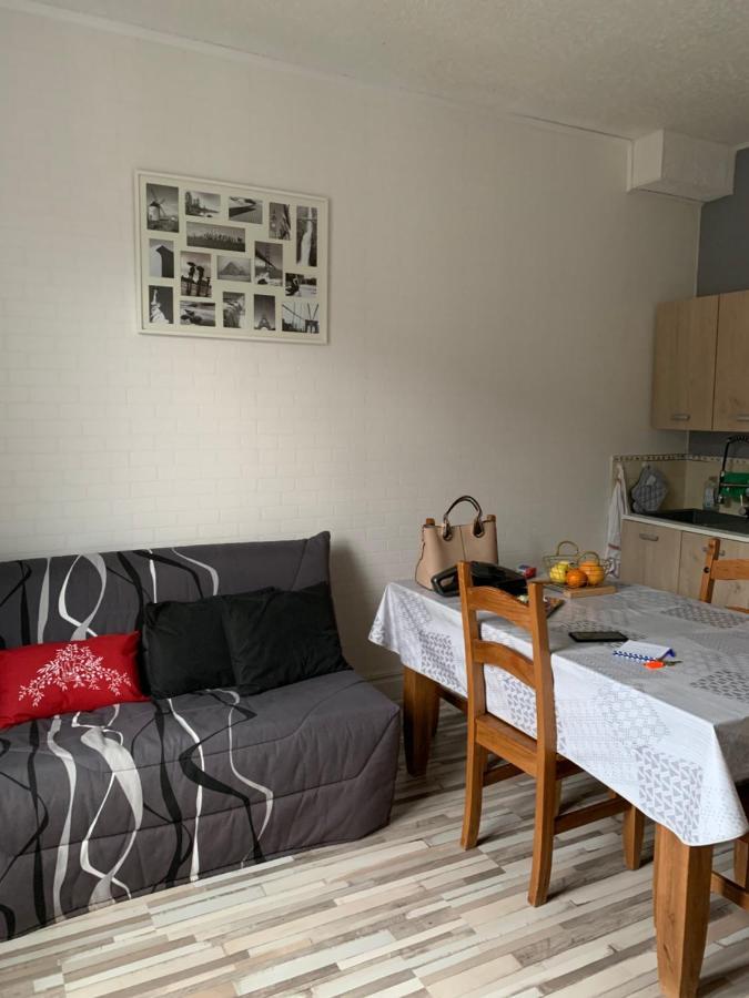 Appartement Lumineux N°6 Le Val D'Or - 4 Personnes - 1 Chambre Avec Petit Balcon Ла-Бурбуль Экстерьер фото