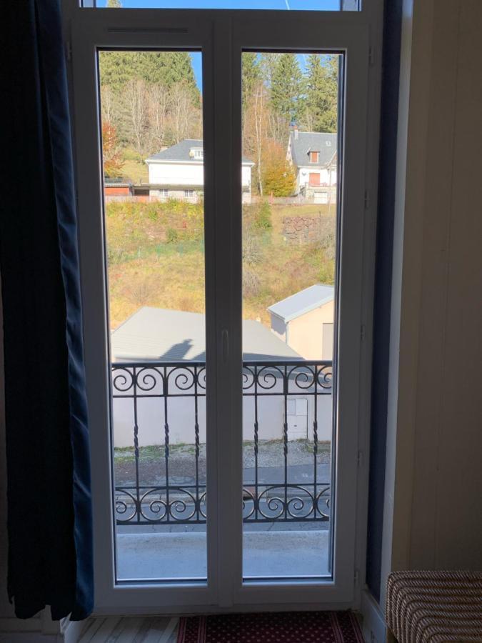 Appartement Lumineux N°6 Le Val D'Or - 4 Personnes - 1 Chambre Avec Petit Balcon Ла-Бурбуль Экстерьер фото